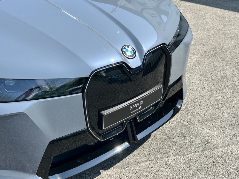 2025 (25) BMW iX 300kW xDrive45 M Sport 101kWh 5dr Auto [Skylounge] 4151997