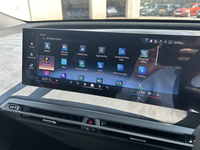 2025 (25) BMW iX 300kW xDrive45 M Sport 101kWh 5dr Auto [Skylounge] 4152002