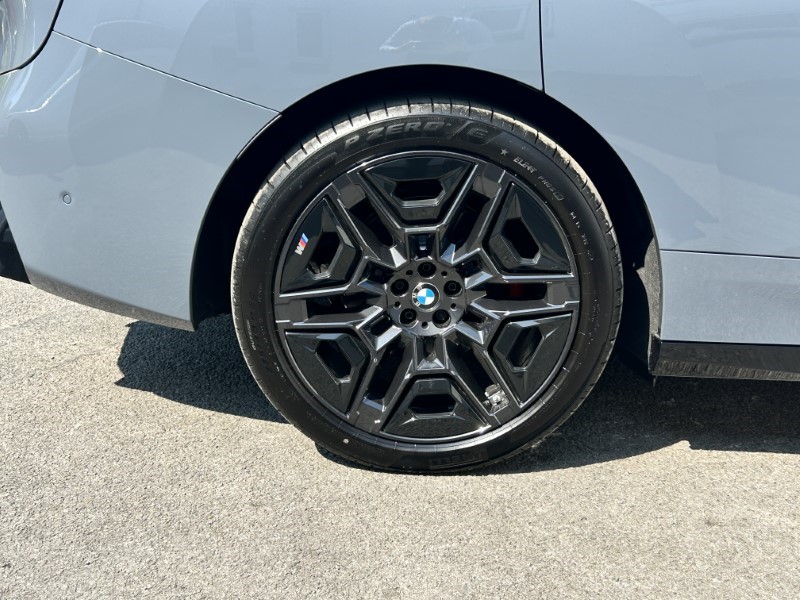 2025 (25) BMW iX 300kW xDrive45 M Sport 101kWh 5dr Auto [Skylounge] 4151990