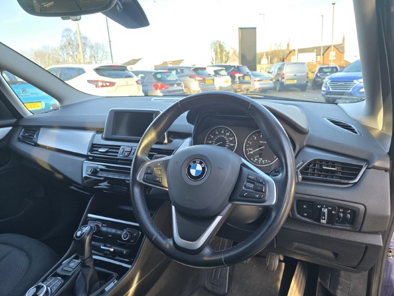 2017 (17) BMW 2 SERIES 218i SE 5dr 5063654