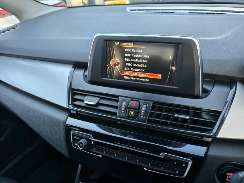 2017 (17) BMW 2 SERIES 218i SE 5dr 5063668