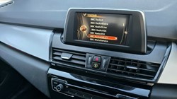 2017 (17) BMW 2 SERIES 218i SE 5dr 5063668