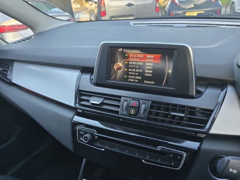 2017 (17) BMW 2 SERIES 218i SE 5dr 5063669