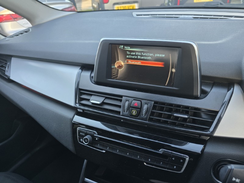 2017 (17) BMW 2 SERIES 218i SE 5dr 5063665