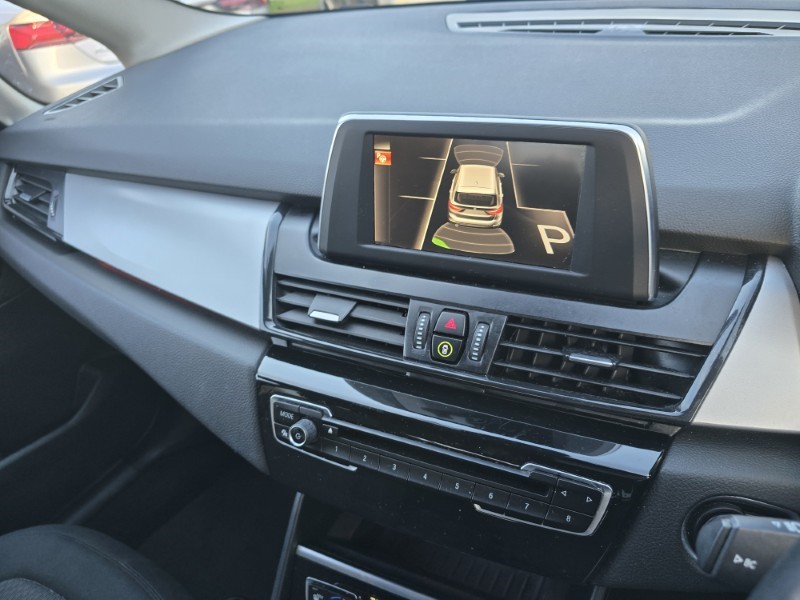 2017 (17) BMW 2 SERIES 218i SE 5dr 5063663