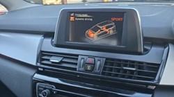 2017 (17) BMW 2 SERIES 218i SE 5dr 5063673