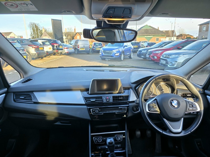 2017 (17) BMW 2 SERIES 218i SE 5dr 5063649