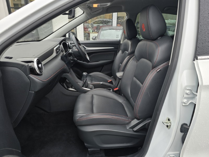 2024 (24) MG MOTOR UK ZS 1.5 VTi-TECH Exclusive 5dr 5066774