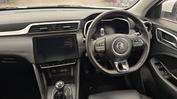 2024 (24) MG MOTOR UK ZS 1.5 VTi-TECH Exclusive 5dr 5066783