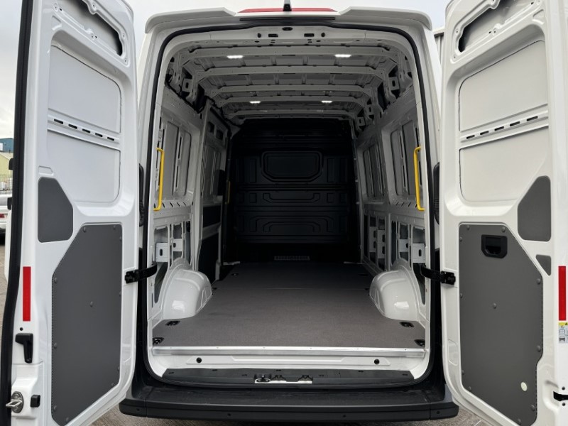 2025 (75) MAN COMMERCIAL TGE 180 Lion XC High Roof Van Auto  5069971