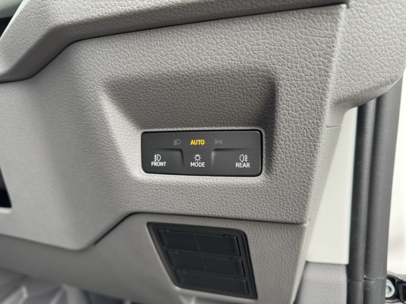 2025 (75) MAN COMMERCIAL TGE 180 Lion XC High Roof Van Auto  5070010