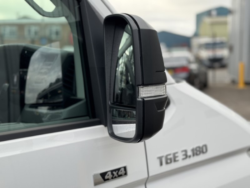 2025 (75) MAN COMMERCIAL TGE 180 Lion XC High Roof Van Auto  5069987