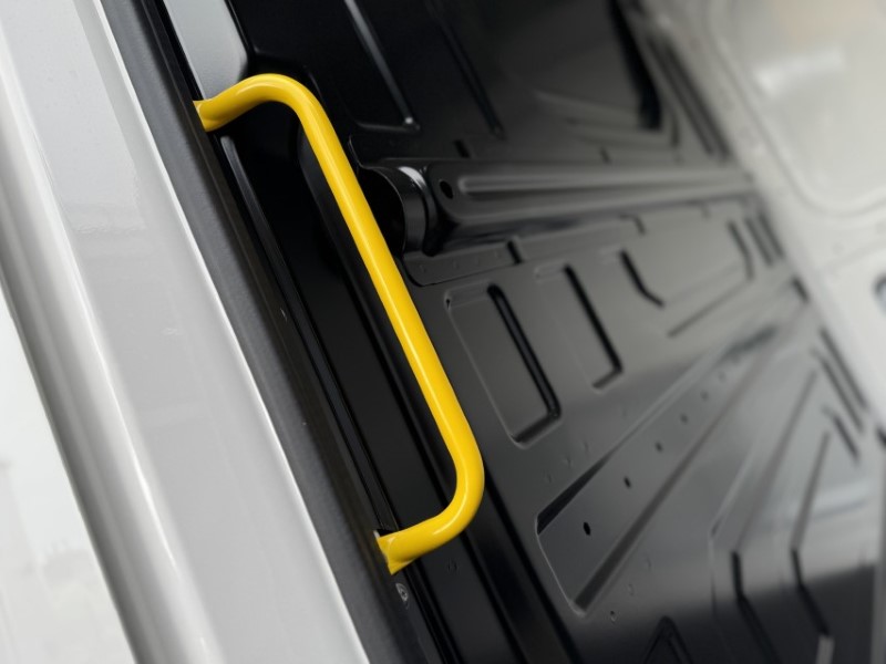 2025 (75) MAN COMMERCIAL TGE 180 Lion XC High Roof Van Auto  5070009