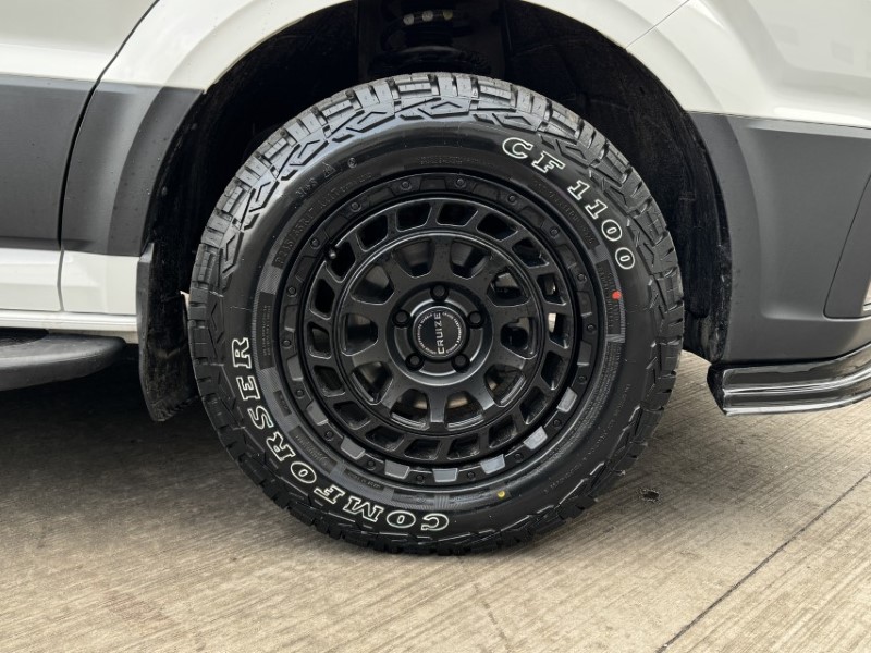 2025 (75) MAN COMMERCIAL TGE 180 Lion XC High Roof Van Auto  5069984