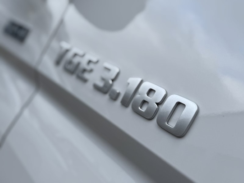 2025 (75) MAN COMMERCIAL TGE 180 Lion XC High Roof Van Auto  5069985