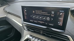 2022 (22) PEUGEOT 3008 1.5 BlueHDi GT 5dr 5084398