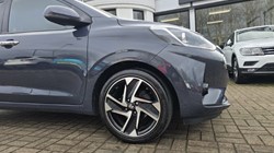 2023 (72) HYUNDAI I10 1.0 MPi Premium 5dr Auto 5105487
