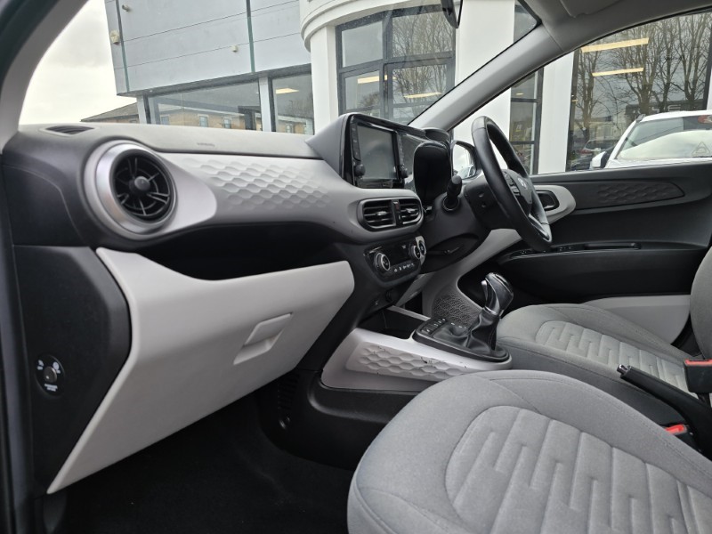 2023 (72) HYUNDAI I10 1.0 MPi Premium 5dr Auto 5105513