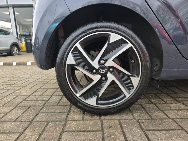 2023 (72) HYUNDAI I10 1.0 MPi Premium 5dr Auto 5105488