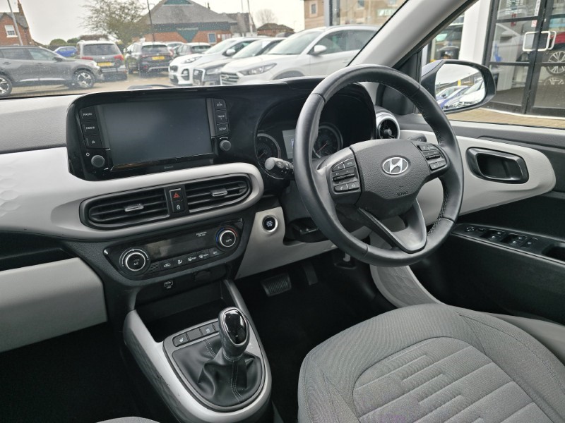 2023 (72) HYUNDAI I10 1.0 MPi Premium 5dr Auto 5105510