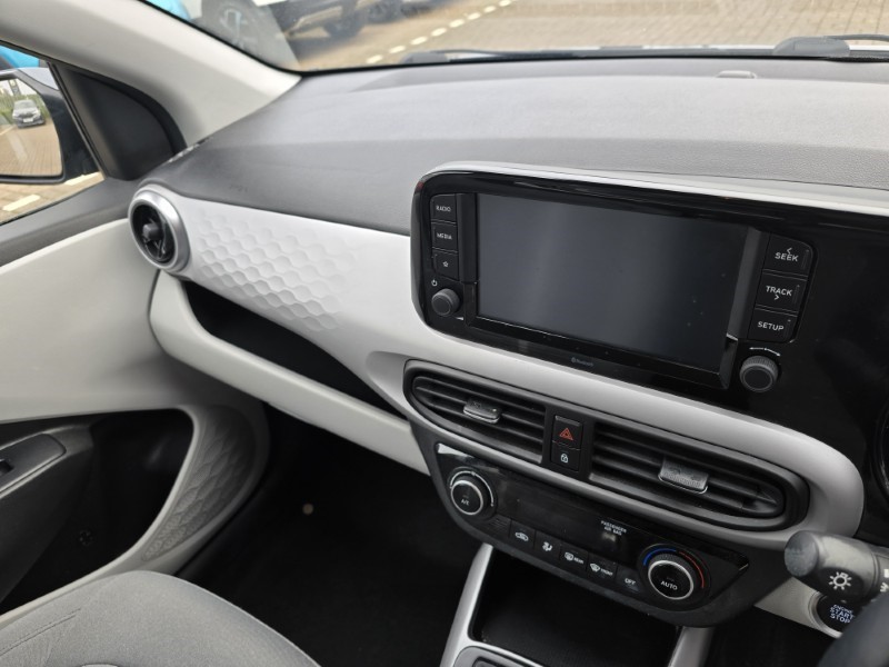 2023 (72) HYUNDAI I10 1.0 MPi Premium 5dr Auto 5105520