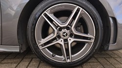 2019 (19) MERCEDES-BENZ A CLASS A200d AMG Line 5dr Auto 5071421