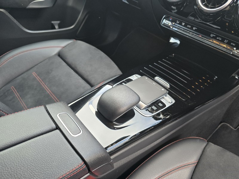 2019 (19) MERCEDES-BENZ A CLASS A200d AMG Line 5dr Auto 5071444