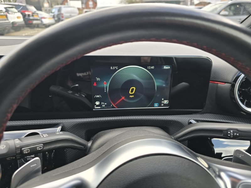 2019 (19) MERCEDES-BENZ A CLASS A200d AMG Line 5dr Auto 5071454