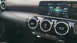 2019 (19) MERCEDES-BENZ A CLASS A200d AMG Line 5dr Auto 5071464