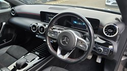 2019 (19) MERCEDES-BENZ A CLASS A200d AMG Line 5dr Auto 5071443