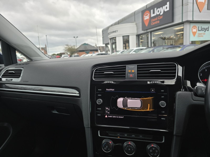 2019 (19) VOLKSWAGEN GOLF 1.5 TSI EVO 150 GT 5dr 5084421