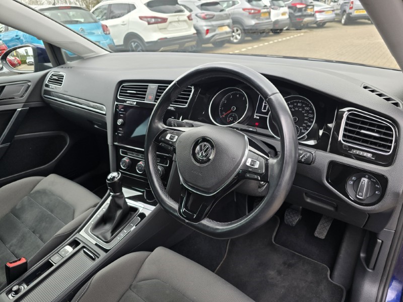 2019 (19) VOLKSWAGEN GOLF 1.5 TSI EVO 150 GT 5dr 5084444