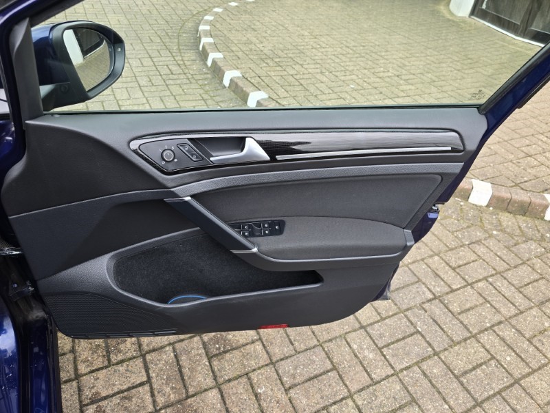 2019 (19) VOLKSWAGEN GOLF 1.5 TSI EVO 150 GT 5dr 5084443