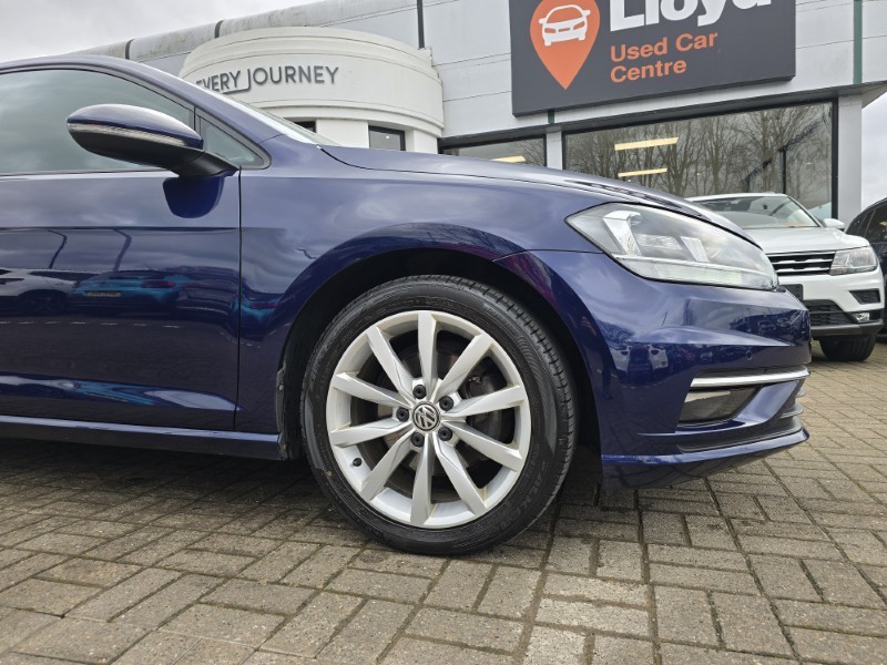 2019 (19) VOLKSWAGEN GOLF 1.5 TSI EVO 150 GT 5dr 5084412
