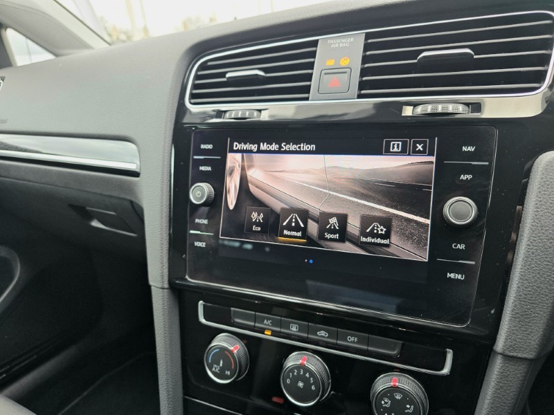 2019 (19) VOLKSWAGEN GOLF 1.5 TSI EVO 150 GT 5dr 5084463