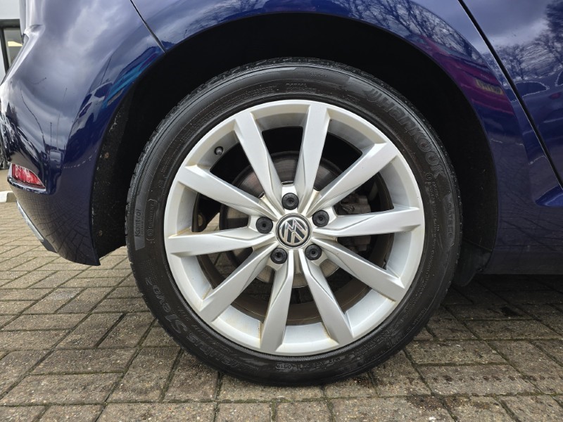 2019 (19) VOLKSWAGEN GOLF 1.5 TSI EVO 150 GT 5dr 5084413