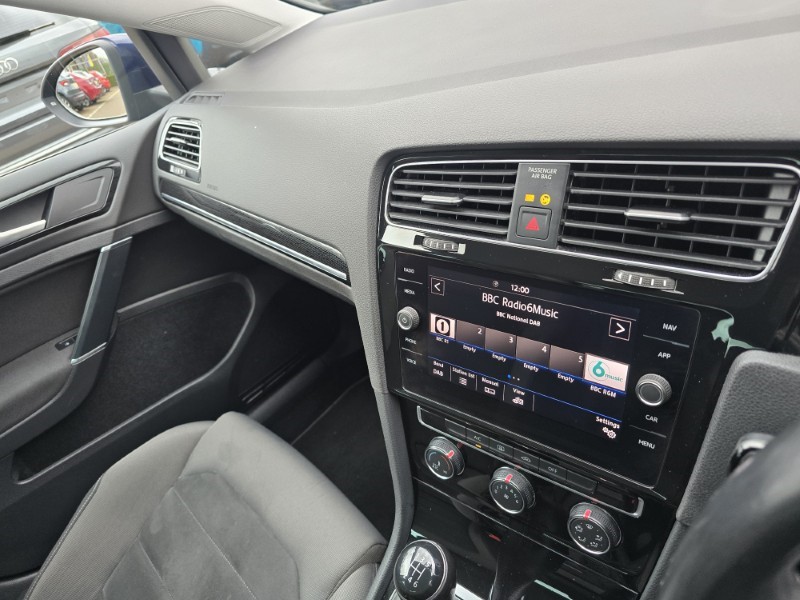 2019 (19) VOLKSWAGEN GOLF 1.5 TSI EVO 150 GT 5dr 5084453