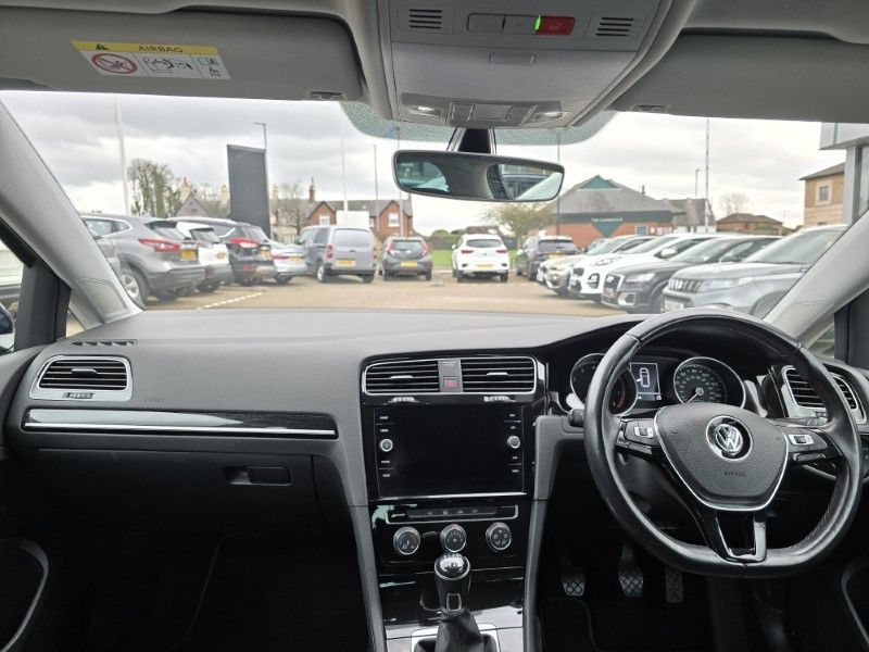 2019 (19) VOLKSWAGEN GOLF 1.5 TSI EVO 150 GT 5dr 5084436