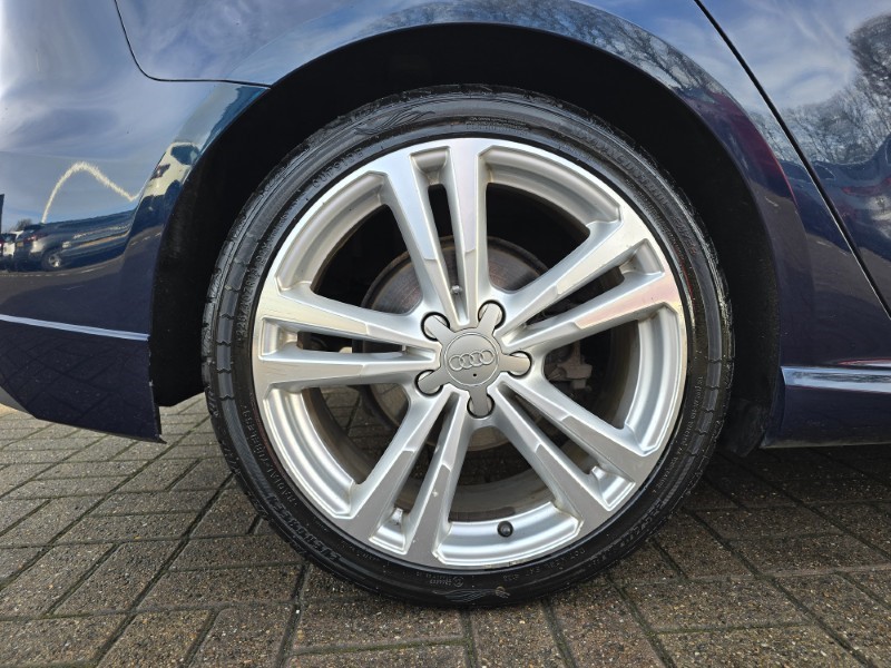 2018 (67) AUDI A3 1.5 TFSI S Line 5dr 5096112