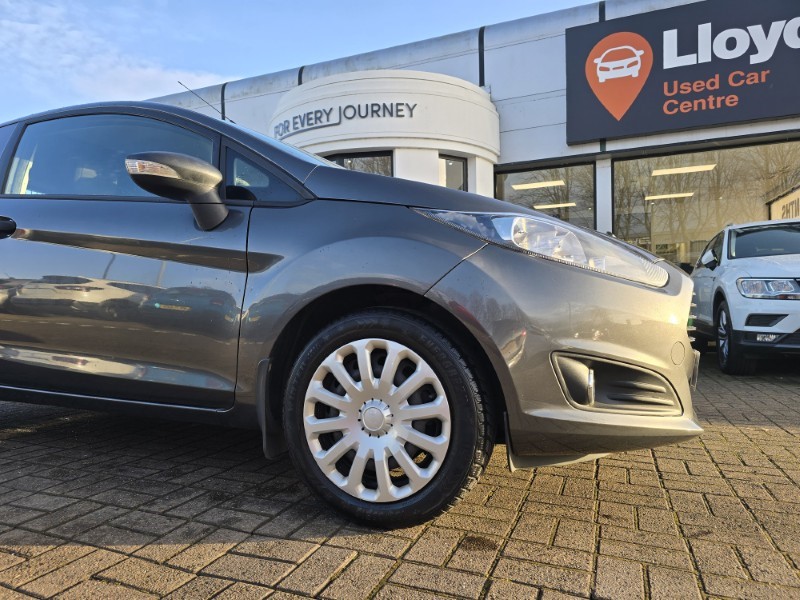 2016 (66) FORD COMMERCIAL FIESTA 1.5 TDCi Van 5095793