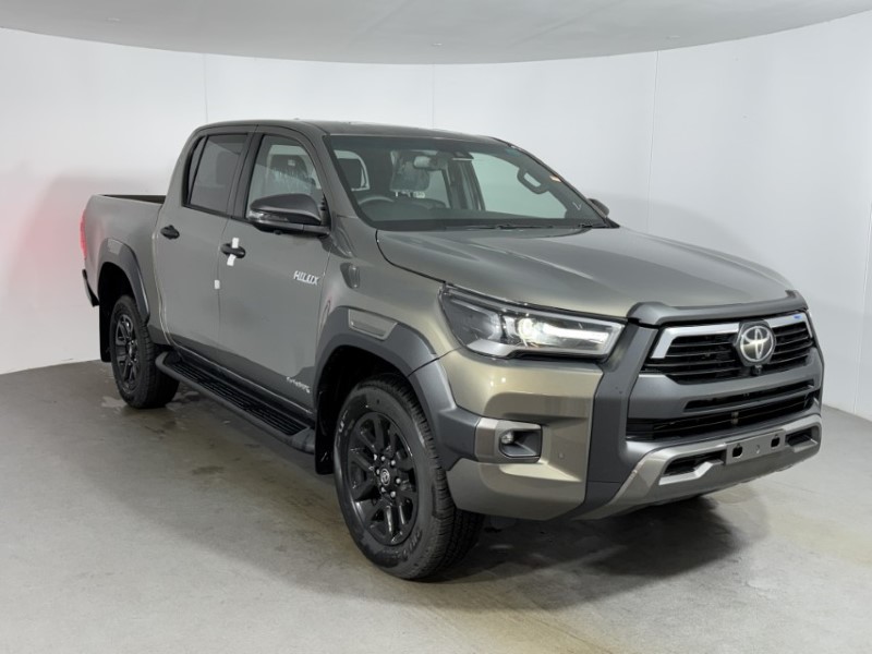 2026 (26) TOYOTA COMMERCIAL HILUX Invincible X D/Cab Pick Up 2.8 D 48V Auto