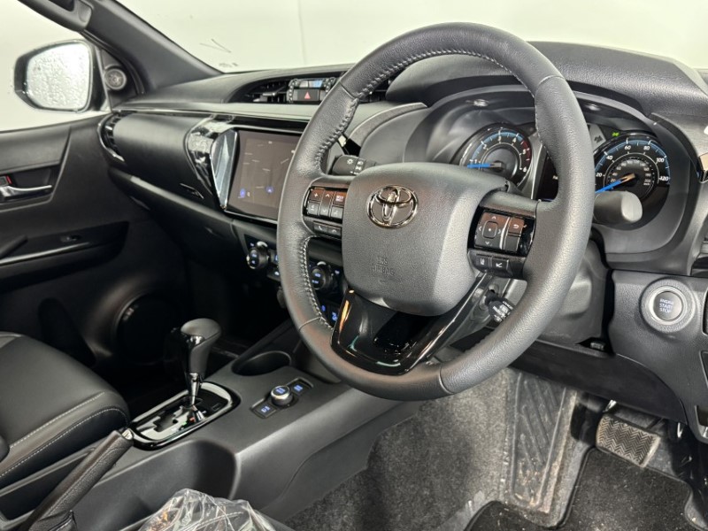 2026 (26) TOYOTA COMMERCIAL HILUX Invincible X D/Cab Pick Up 2.8 D 48V Auto 5116706