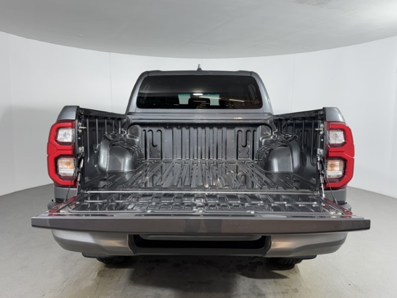 2026 (75) TOYOTA COMMERCIAL HILUX Invincible X D/Cab Pick Up 2.8 D 48V Auto 5120033