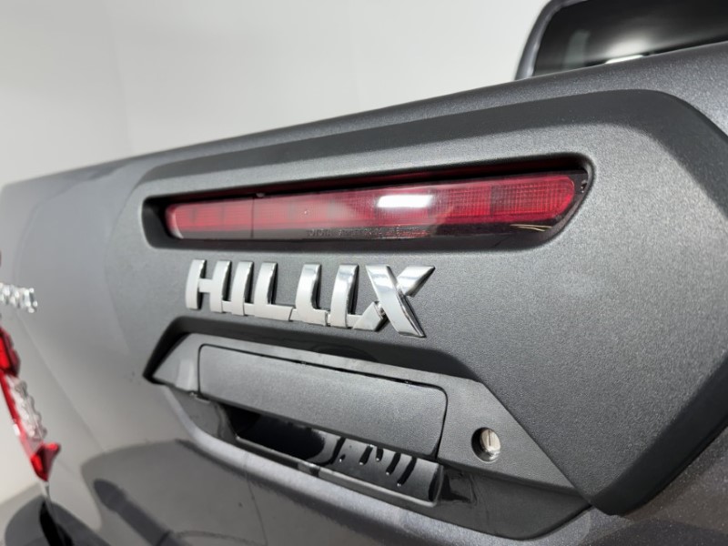 2026 (75) TOYOTA COMMERCIAL HILUX Invincible X D/Cab Pick Up 2.8 D 48V Auto 5120036