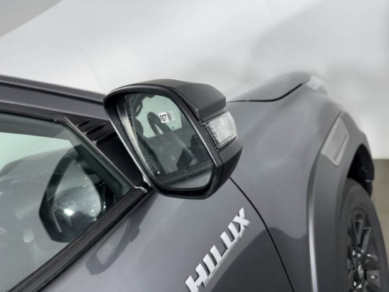 2026 (75) TOYOTA COMMERCIAL HILUX Invincible X D/Cab Pick Up 2.8 D 48V Auto 5120013