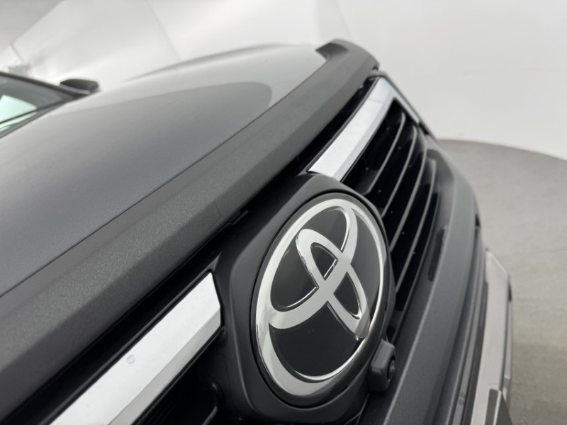 2026 (75) TOYOTA COMMERCIAL HILUX Invincible X D/Cab Pick Up 2.8 D 48V Auto 5120017