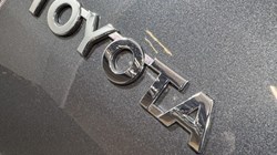 2026 (26) TOYOTA COMMERCIAL HILUX Invincible X D/Cab Pick Up 2.8 D 48V Auto 5333925