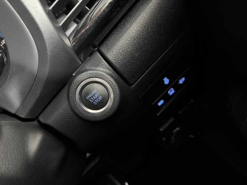 2026 (75) TOYOTA COMMERCIAL HILUX Invincible X D/Cab Pick Up 2.8 D 48V Auto 5119995