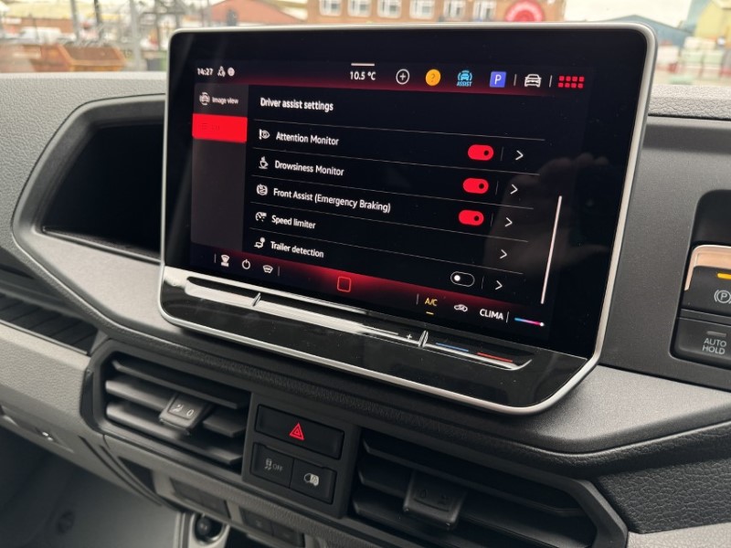 2025 (75) MAN COMMERCIAL TGE 180 Lion XC High Roof Van Auto 5098419