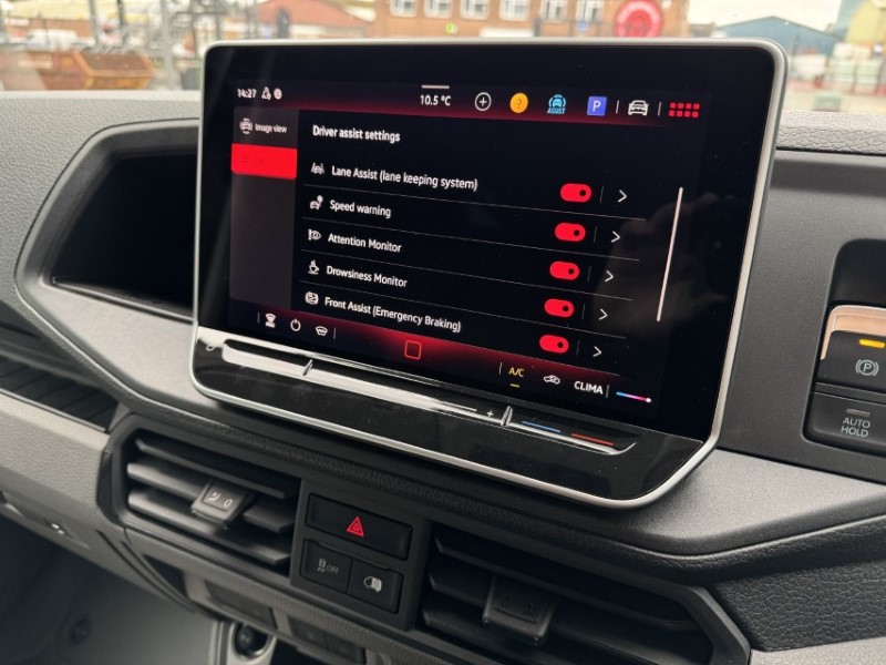 2025 (75) MAN COMMERCIAL TGE 180 Lion XC High Roof Van Auto 5098418